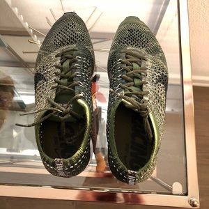 Nike Flyknit Racers - Women’s Size 8